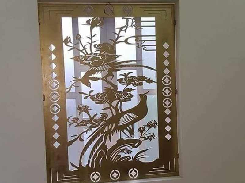 Cắt hoa văn CNC khung cửa 1