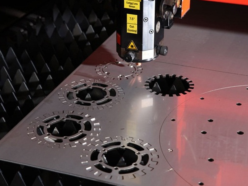 Cắt laser CNC kim loại chính xác