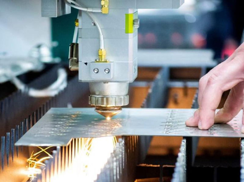 dịch vụ cắt laser đồng giá rẻ