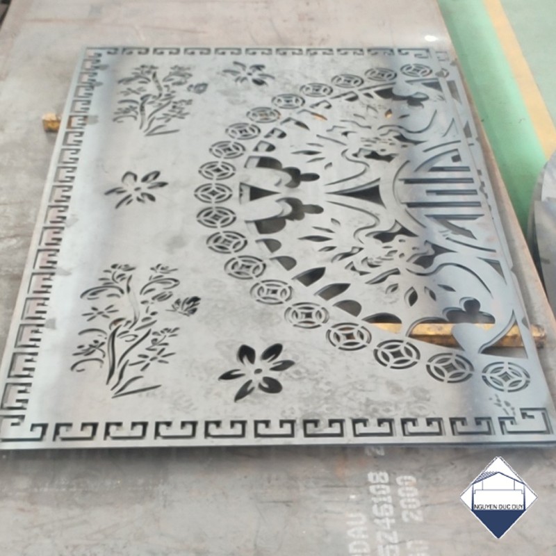 Cắt hoa văn CNC trang trí cổng