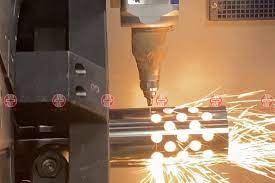 cắt-cnc-sắt-hộp-giá-rẻ