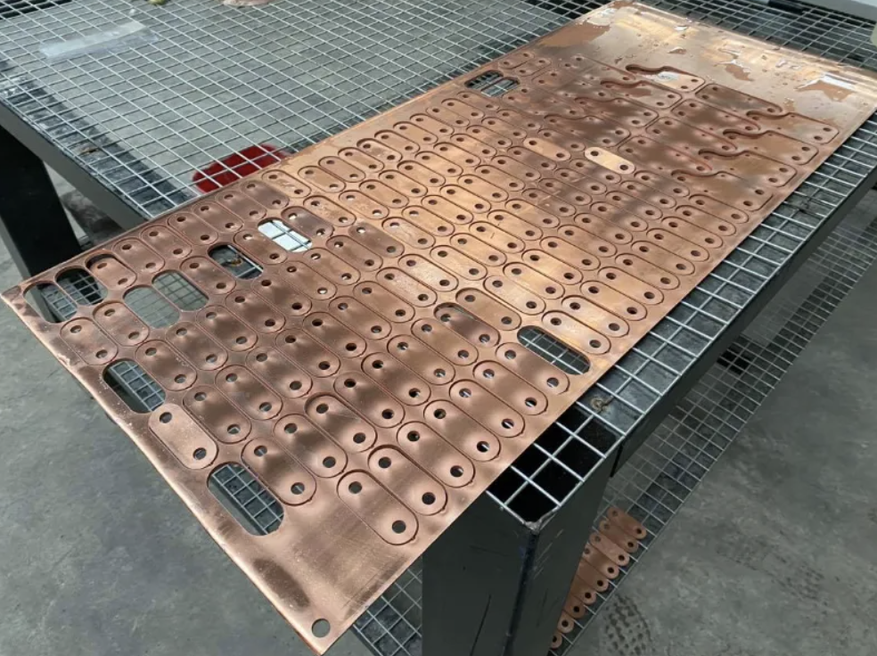 Gia công cắt laser đồng thau