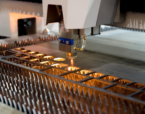 cắt laser kim loại theo bản vẽ