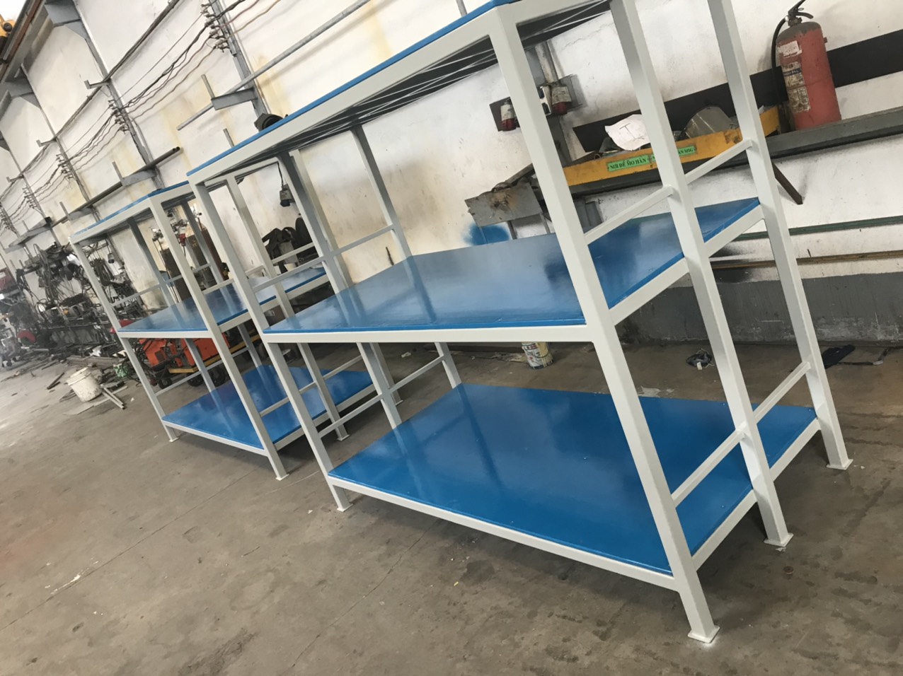 gia công cắt laser làm kệ, khung, giá đỡ