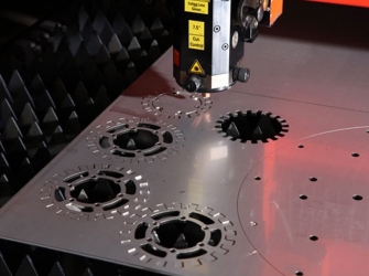 Cắt laser CNC kim loại chính xác bằng máy công nghệ cao