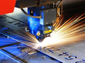 Khí ni tơ được sử dụng trong công nghệ cắt laser