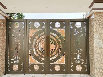 So sánh độ bền giữa cổng sắt hoa văn CNC và cổng truyền thống