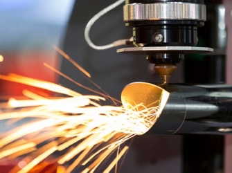 Sự Khác Nhau Giữa Công Nghệ Cắt CNC Và Cắt Kim Loại Truyền Thống